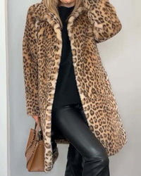 Lysandra | Langmantel mit Leopardenmuster in Khaki