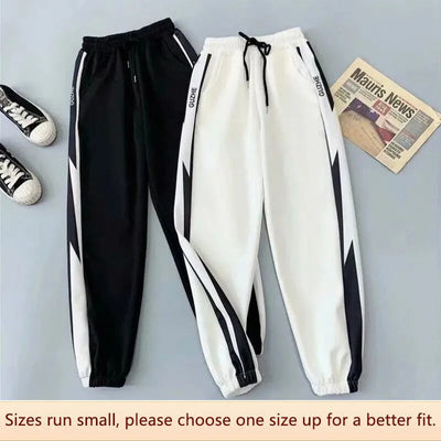 Jogginghose mit Kontrast