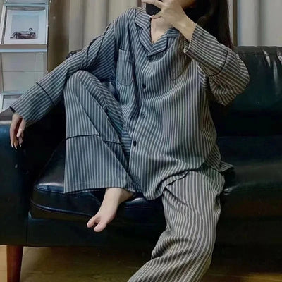 Mia - Gestreiftes Pyjama-Set mit langen Ärmeln und Passender Pyjama-Hose für Frauen
