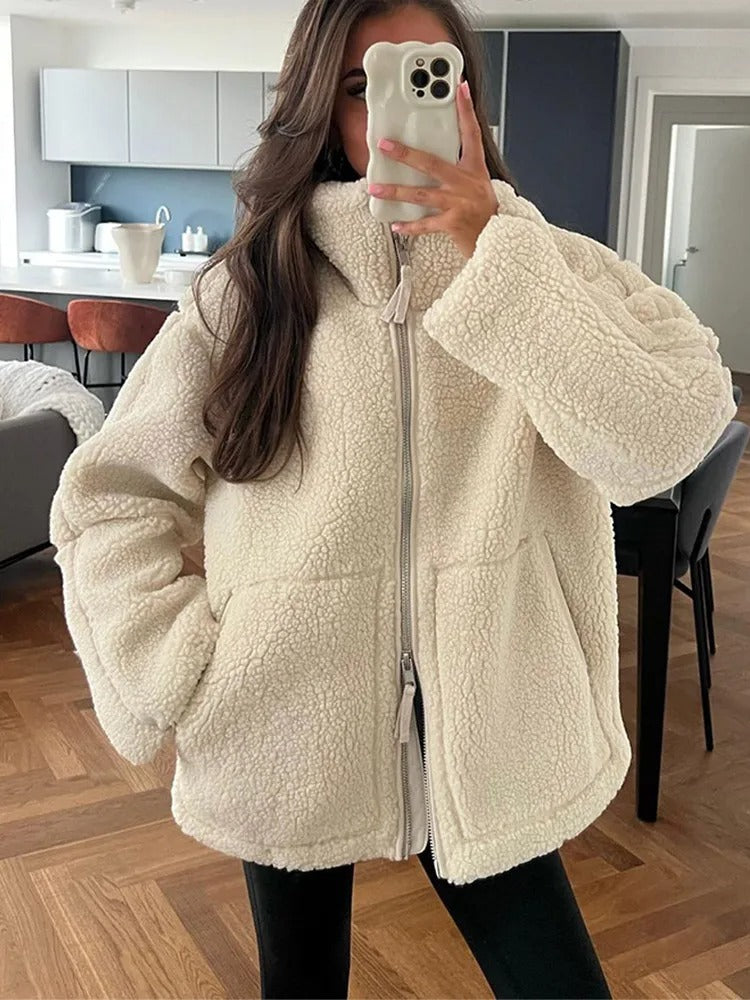 Fluff Chic Wolljacke für Frauen