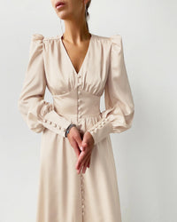 Marlina | Damen V-Ausschnitt Langarm Midikleid in Beige