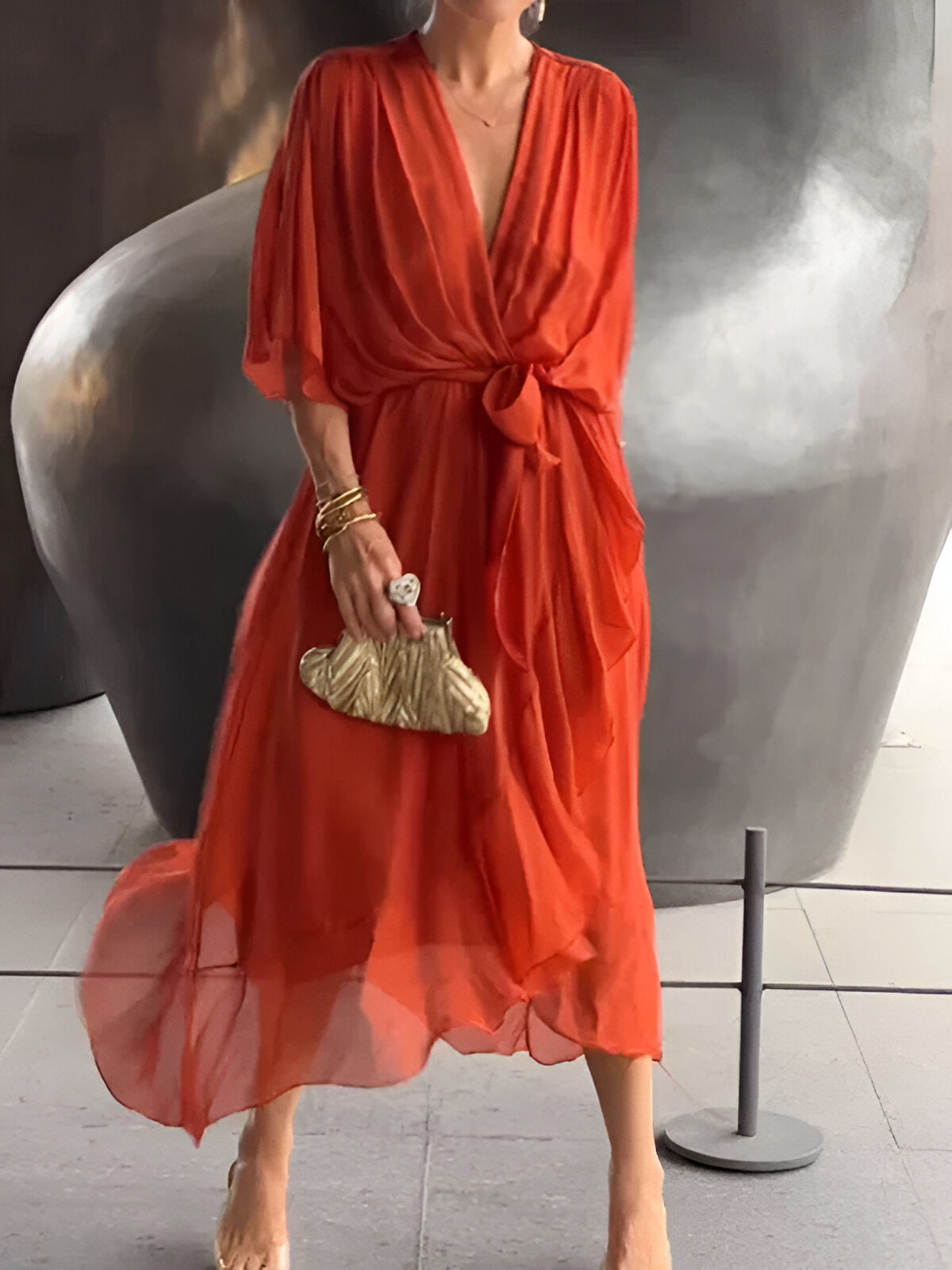 Monica™ | Luftiges Sommerkleid aus Chiffon mit tiefer V-Linie