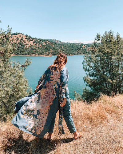 Fudus | Lange Kimonorobe Mit Fledermausärmeln