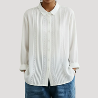 Romy | Damen Plissee Langarm Bluse mit Spitzendetails in Weiß