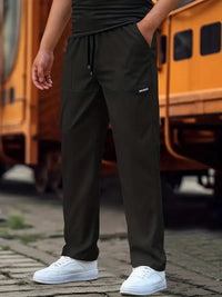 Rutger | Herren Regular Fit Jogginghose mit Kordelzug in Schwarz