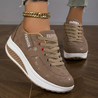 Greta | Alltagstaugliche Sneaker in Braun