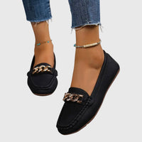 Solange | Flache Loafer mit Goldkette in Schwarz