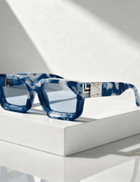 Blau