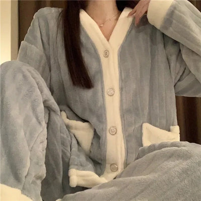 Johannes - Fleece-Pyjama-Set mit langärmeliger Strickjacke und passender Pyjamahose für Frauen