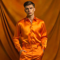 Herrenhemd im glänzenden Business-Stil in Orange