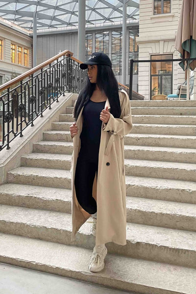 Gurina | Eleganter Trenchcoat mit beigem Gürtel