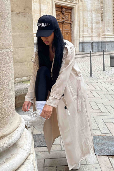 Gurina | Eleganter Trenchcoat mit beigem Gürtel