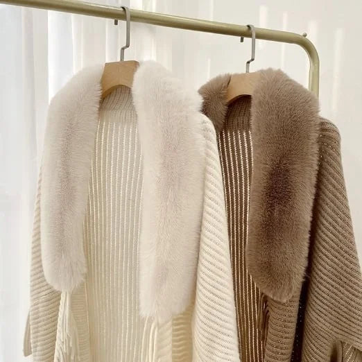 FLORENCE - Luxuriöser Strickschal mit trendigen Fransen und Pelzkragen für den Winter