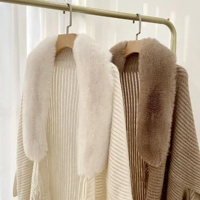 FLORENCE - Luxuriöser Strickschal mit trendigen Fransen und Pelzkragen für den Winter