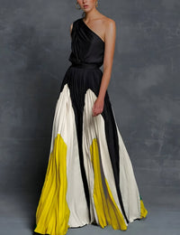 Monochrome Eleganz im Strahlen-Design