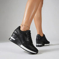 Vera | Damen Komfort Sneaker Keilabsatz Mesh Atmungsaktiv Modern in Schwarz